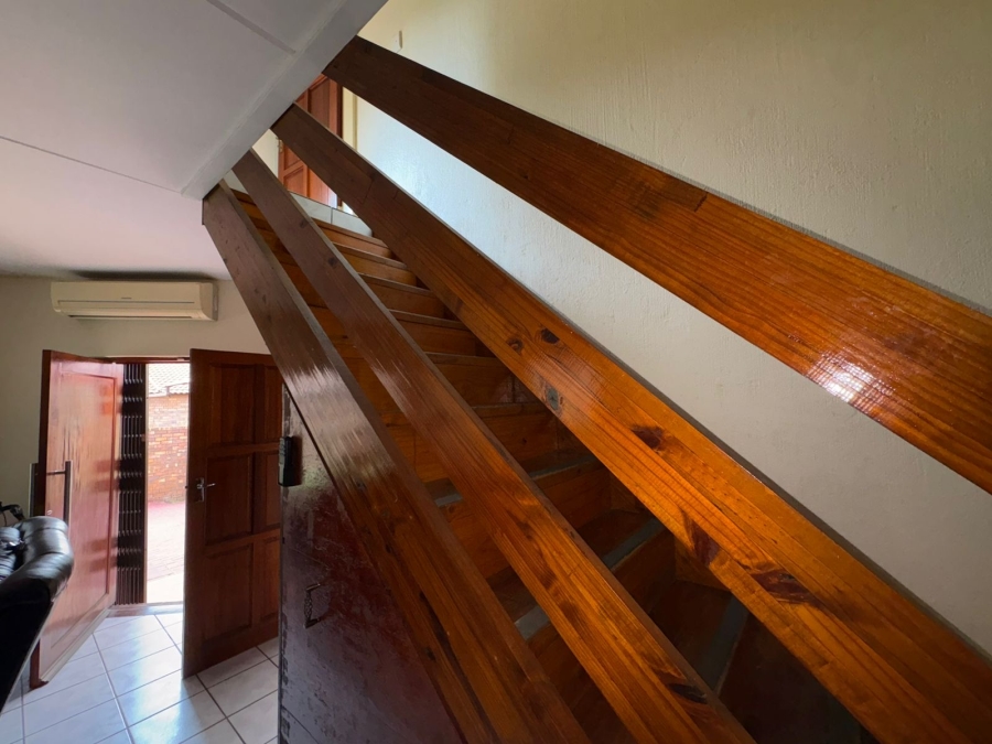 3 Bedroom Property for Sale in Safari Gardens North West